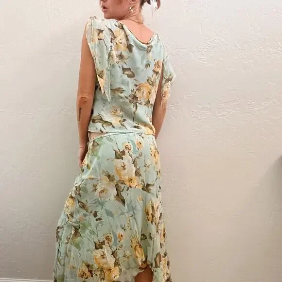 Vintage Y2K Adrianna Papell 100% Silk Floral Frilly Skirt + Tank Set - Picture 9 of 10